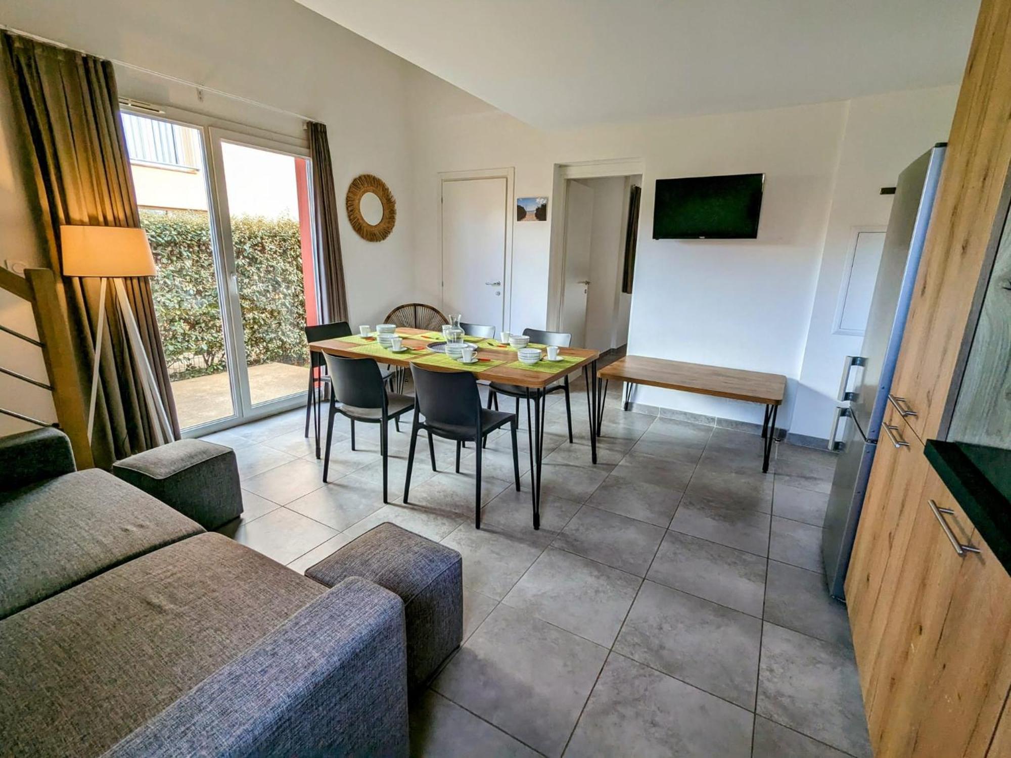 Residence Hoteliere Les Hameaux De Saint Cyprien Appartement 2 Chambres Lecci Exterior foto