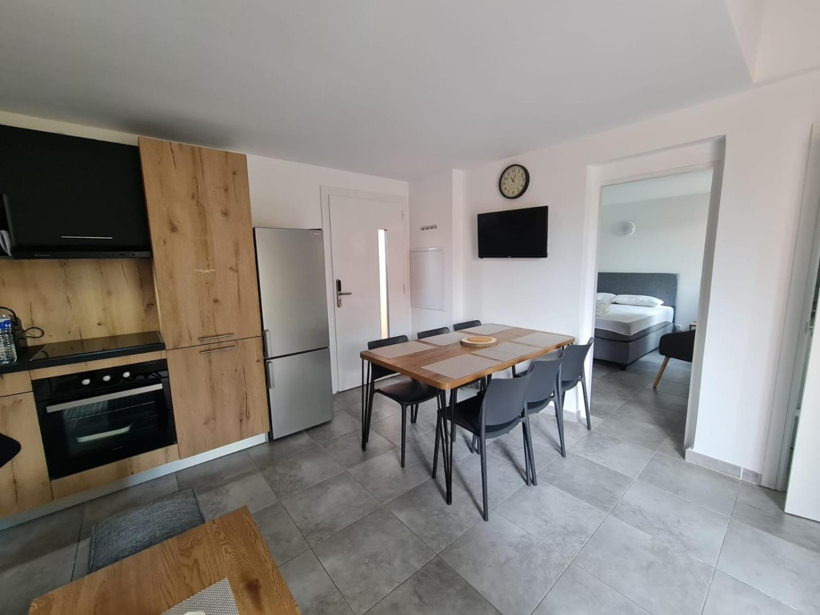 Residence Hoteliere Les Hameaux De Saint Cyprien Appartement 2 Chambres Lecci Exterior foto