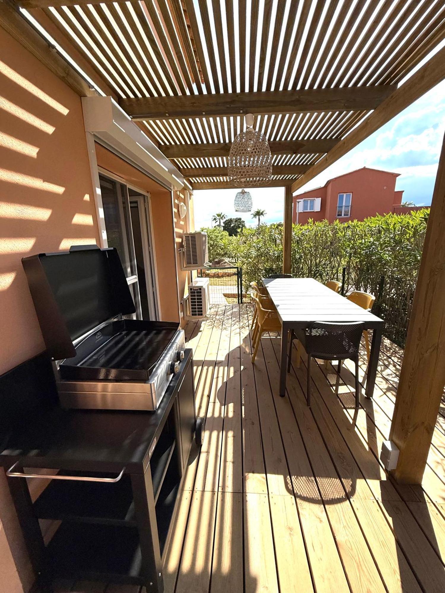 Residence Hoteliere Les Hameaux De Saint Cyprien Appartement 2 Chambres Lecci Exterior foto